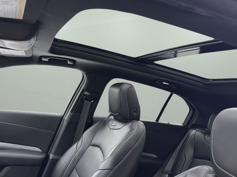 Used 2020 Cadillac XT4 Premium Luxury image 11