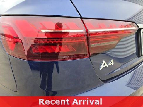 Used 2023 Audi A4 2.0T Premium w/ Convenience Package image 11