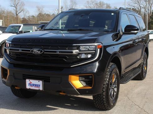 New 2025 Ford Expedition Tremor image 3