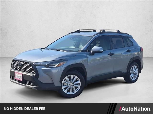 Used 2022 Toyota Corolla Cross LE w/ Moonroof Package AWD/4WD image 1