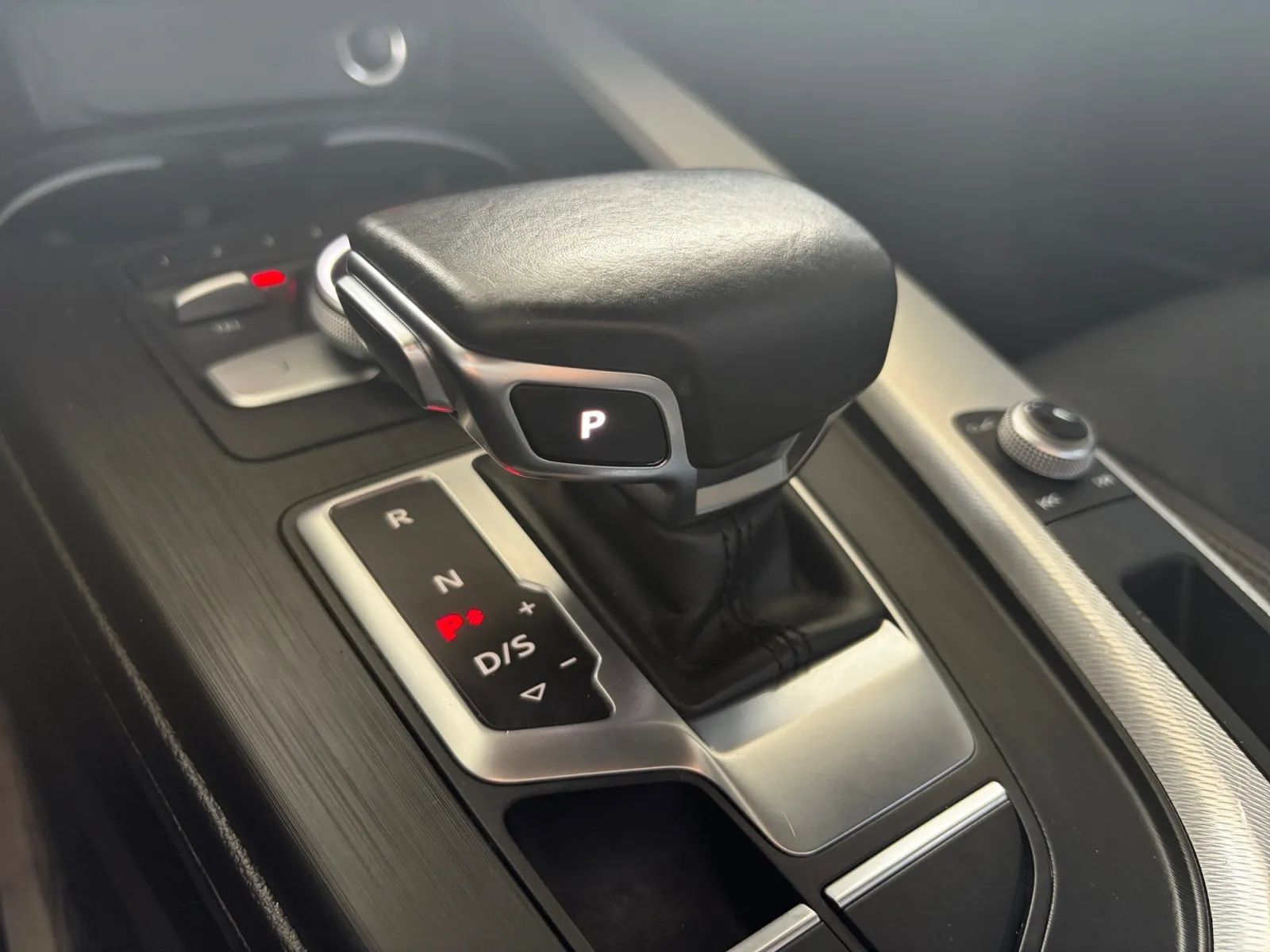 Used 2017 Audi A4 2.0T Prestige AWD/4WD image 27