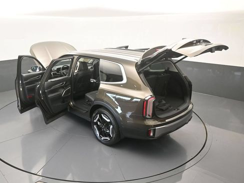 Used 2025 Kia Telluride EX w/ EX Captain's Chair Package FWD image 70