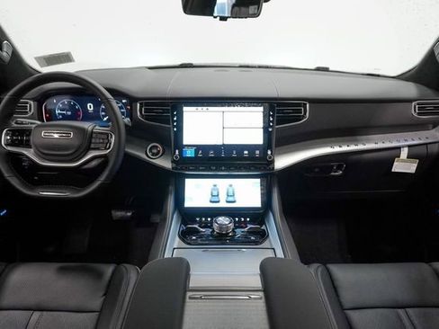 Used 2023 Jeep Grand Wagoneer Series II image 16