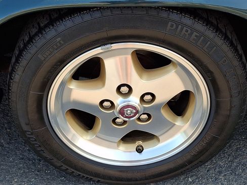 Used 1994 Jaguar XJS V12 Convertible RWD image 12