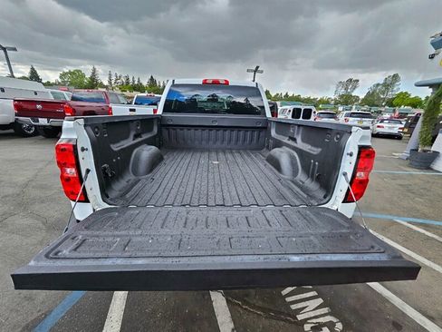 Used 2017 Chevrolet Silverado 2500 W/T AWD/4WD image 5