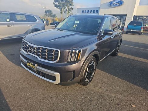 New 2025 Kia Telluride S image 1