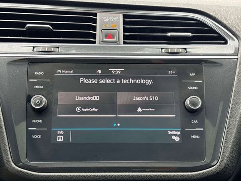 Used 2022 Volkswagen Tiguan SE R-Line AWD/4WD image 23