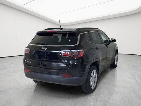 Used 2024 Jeep Compass Latitude AWD/4WD image 7
