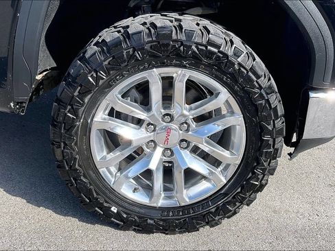Used 2020 GMC Sierra 1500 SLT w/ SLT Premium Plus Package AWD/4WD image 12