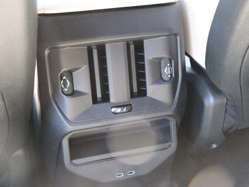 Certified 2025 BMW X3 xDrive30i w/ Premium Package image 31