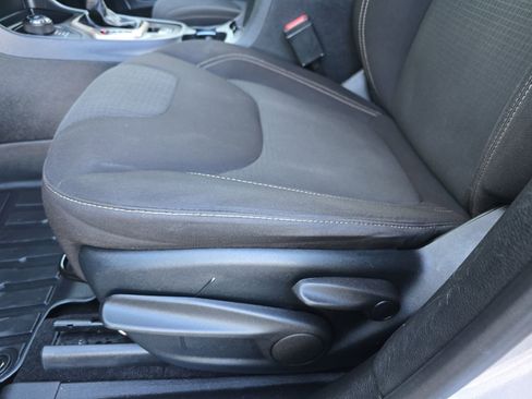 Used 2017 Jeep Cherokee Latitude image 30