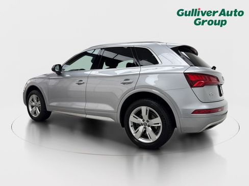 Used 2019 Audi Q5 2.0T Premium w/ Convenience Package AWD/4WD image 4