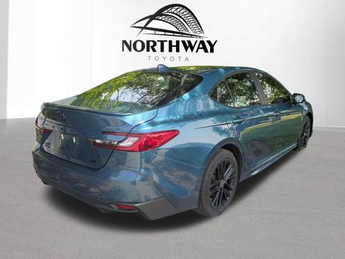 Used 2026 Toyota Camry SE w/ Convenience Package AWD/4WD image 5