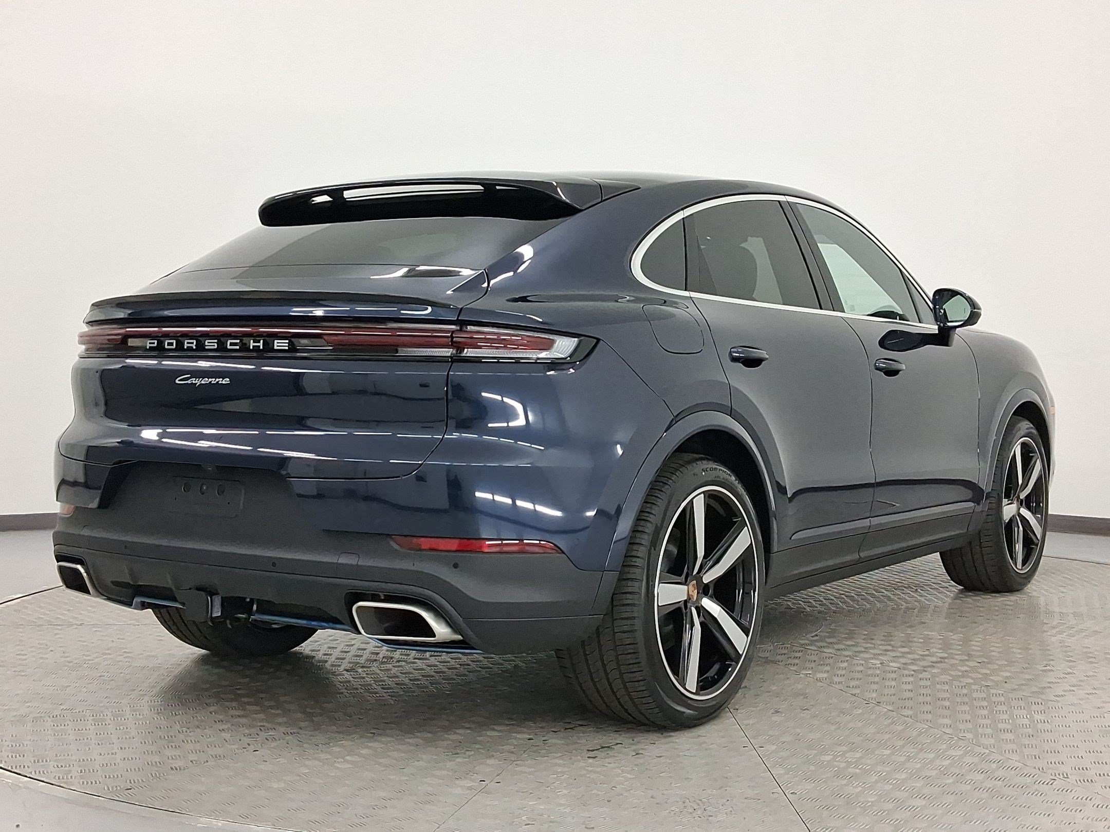 Used 2026 Porsche Cayenne Coupe AWD/4WD image 9