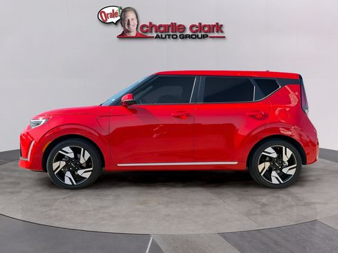 Used 2025 Kia Soul GT-Line w/ GT-Line Technology Package FWD image 2