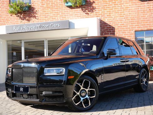 Used 2024 Rolls-Royce Cullinan Black Badge image 1