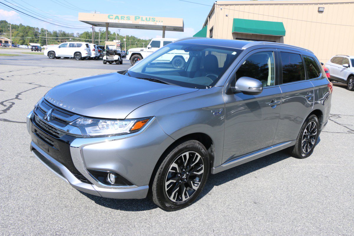 Used 2018 Mitsubishi Outlander SEL AWD/4WD image 1