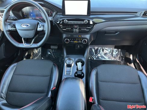 Used 2025 Ford Escape ST-Line FWD image 17