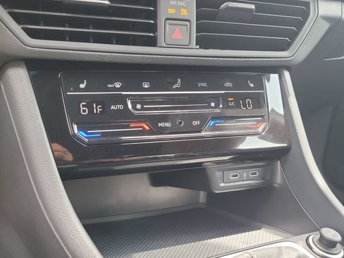 Certified 2026 Volkswagen Jetta Sport FWD image 20