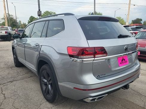 Used 2021 Volkswagen Atlas SE w/ Panoramic Sunroof Package AWD/4WD image 11