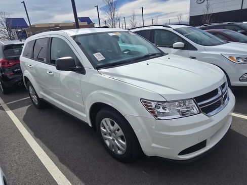 Used 2020 Dodge Journey SE image 5