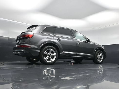 Used 2024 Audi Q7 2.0T Premium AWD/4WD image 46