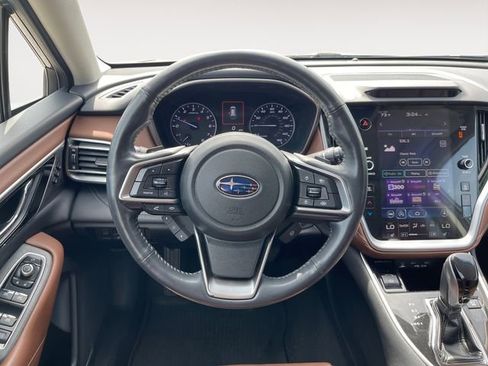 Used 2020 Subaru Outback Touring AWD/4WD image 12