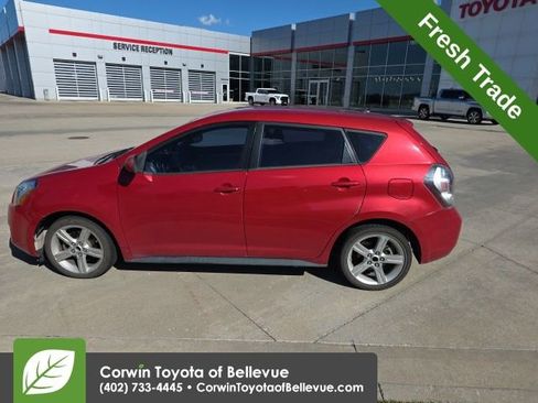 Used 2009 Pontiac Vibe w/ Preferred Package FWD image 7