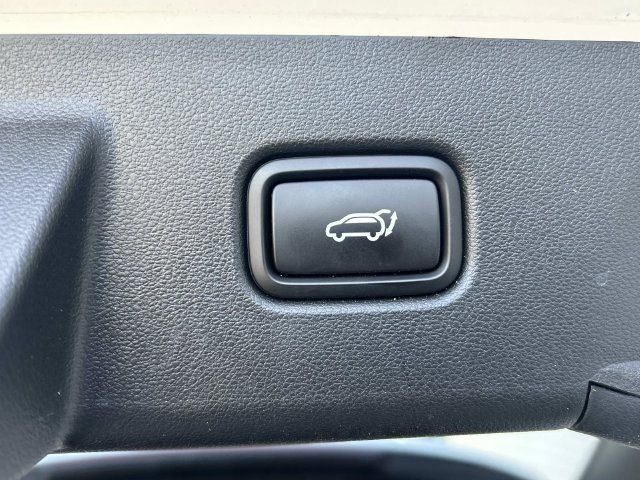 Certified 2025 Hyundai Tucson SEL AWD/4WD image 12