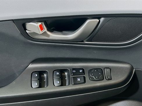 Used 2020 Hyundai Kona Limited image 13