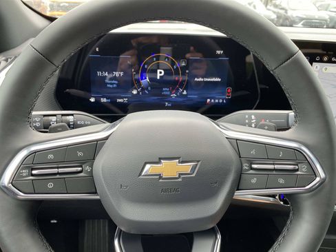 New 2026 Chevrolet Equinox LT w/ Convenience Package II AWD/4WD image 13