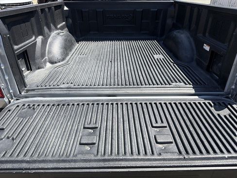Used 2025 Ford F150 Lariat AWD/4WD image 25