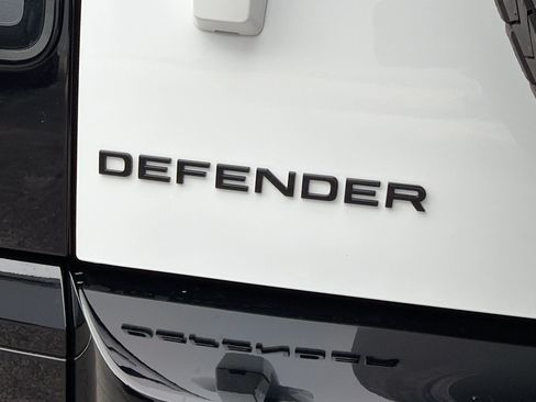 New 2026 Land Rover Defender 110 X-Dynamic SE AWD/4WD image 11