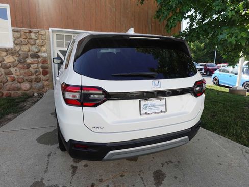 Certified 2023 Honda Pilot EX-L image 5