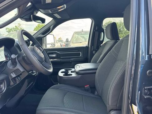 Used 2025 RAM 2500 Big Horn AWD/4WD image 6