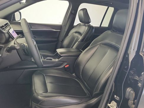 Used 2024 Jeep Grand Cherokee Limited 4xe AWD/4WD image 16