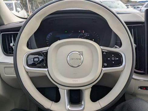 New 2026 Volvo XC60 B5 Ultra w/ Protection Package Premier AWD/4WD image 30