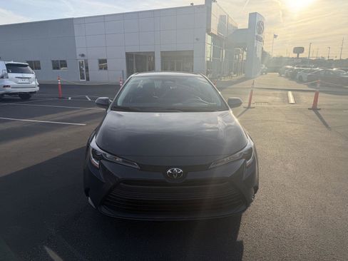 Used 2026 Toyota Corolla LE image 2