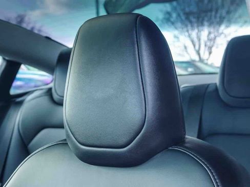 Used 2024 Tesla Model 3 Standard Range image 25