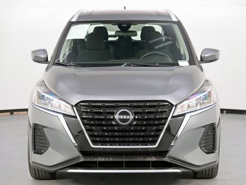 Used 2023 Nissan Kicks SV image 39