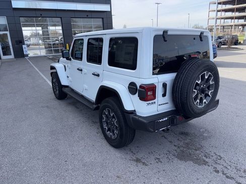 New 2026 Jeep Wrangler Unlimited Sahara AWD/4WD image 3
