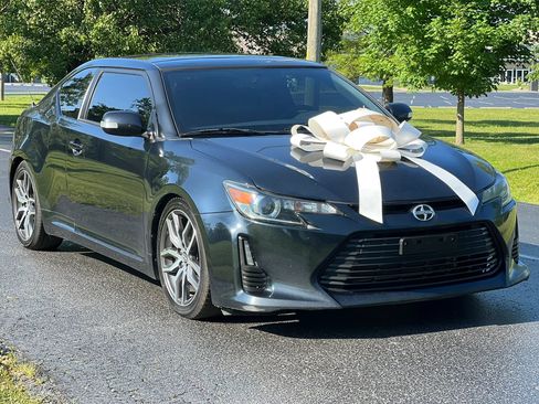 Used 2015 Scion tC FWD image 3