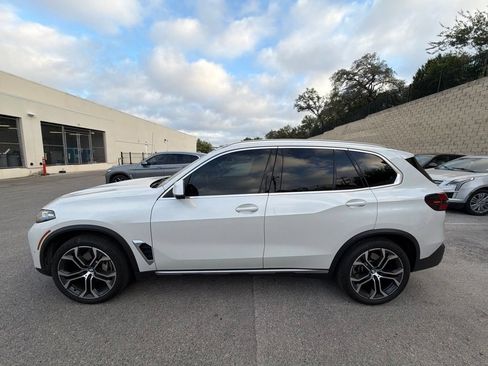 Used 2025 BMW X5 xDrive40i AWD/4WD image 2