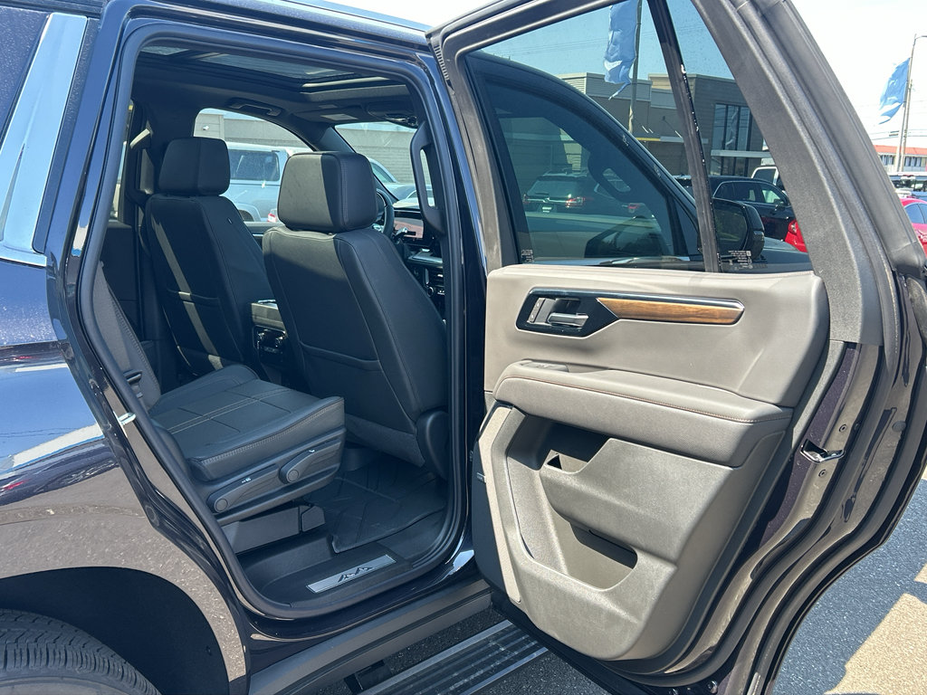 New 2026 Chevrolet Tahoe High Country AWD/4WD image 31
