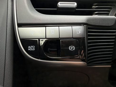 Used 2025 Hyundai Ioniq 5 SE RWD image 27