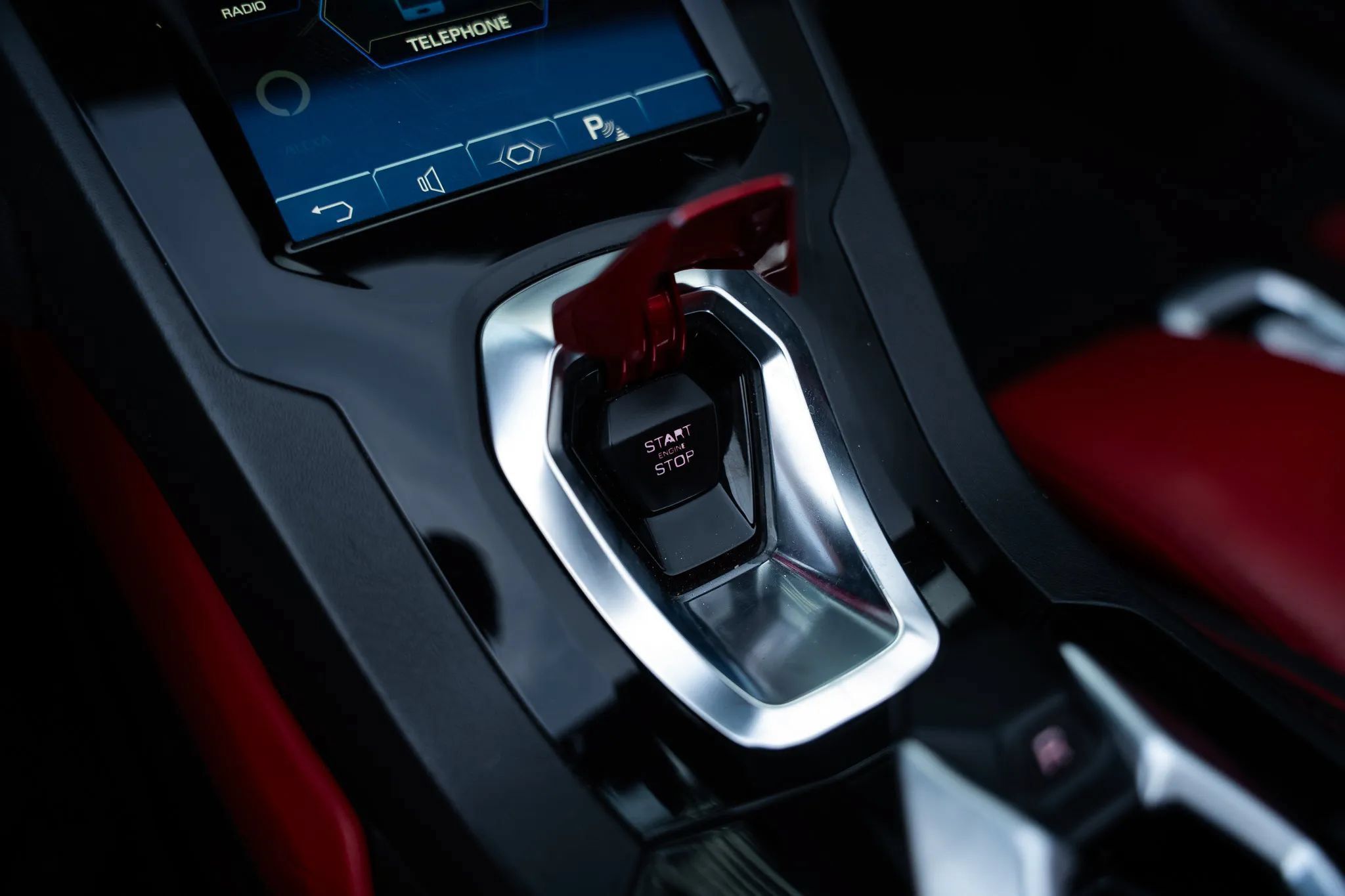 Used 2021 Lamborghini Huracan EVO RWD image 31