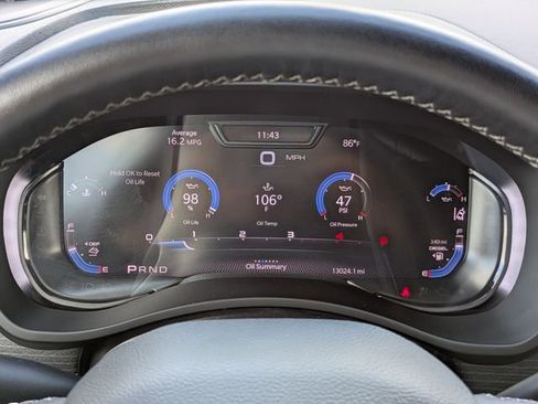 Used 2024 RAM 2500 Limited image 32