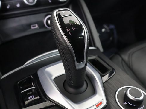 Used 2022 Alfa Romeo Stelvio Sprint image 3