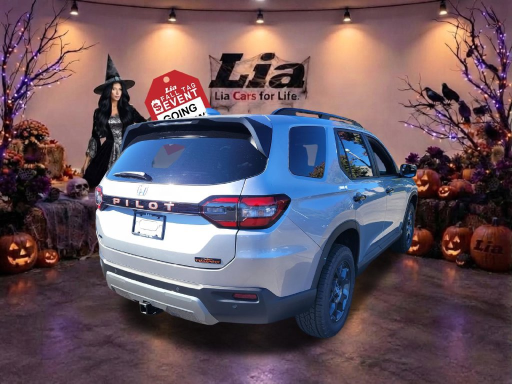 New 2026 Honda Pilot TrailSport image 3