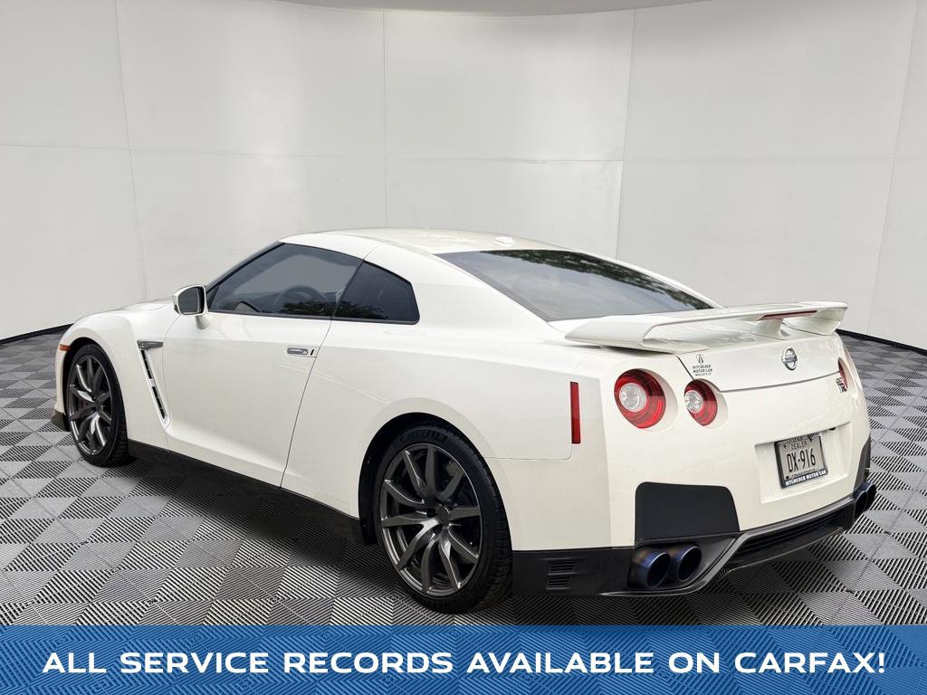 Used 2015 Nissan GT-R Premium AWD/4WD image 4